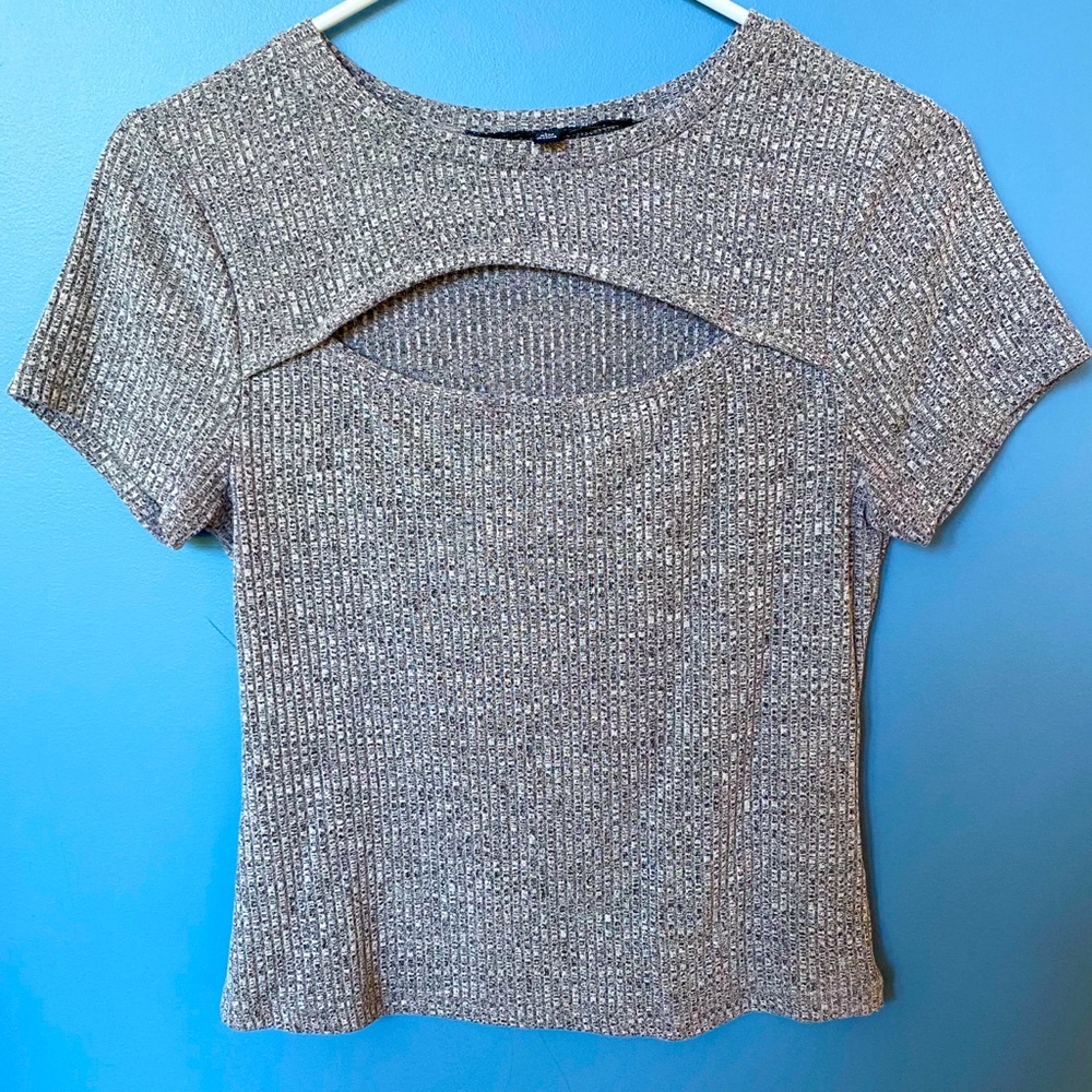 HYFVE- Cropped and Ribbed Gray Tee with Chest Cutout, Size Large
